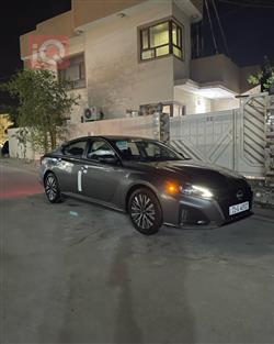 نیسان ئەلتیما